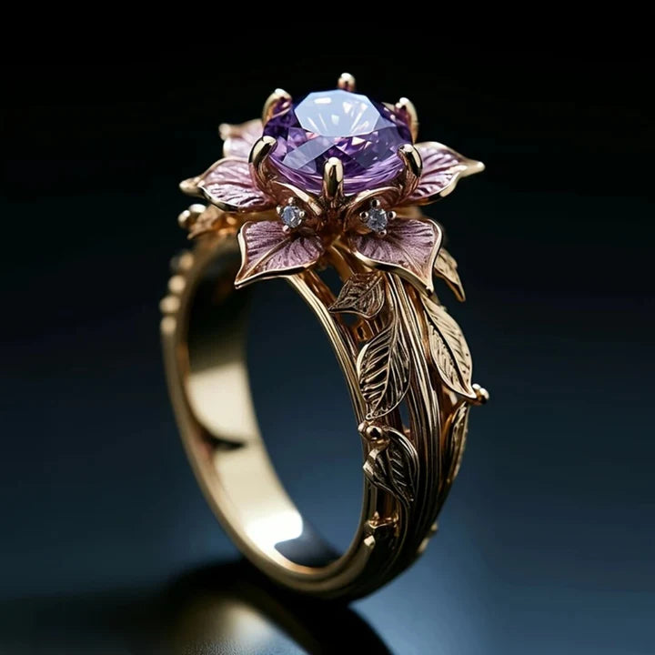 Exotischer Ring mit lila Blütenkristall