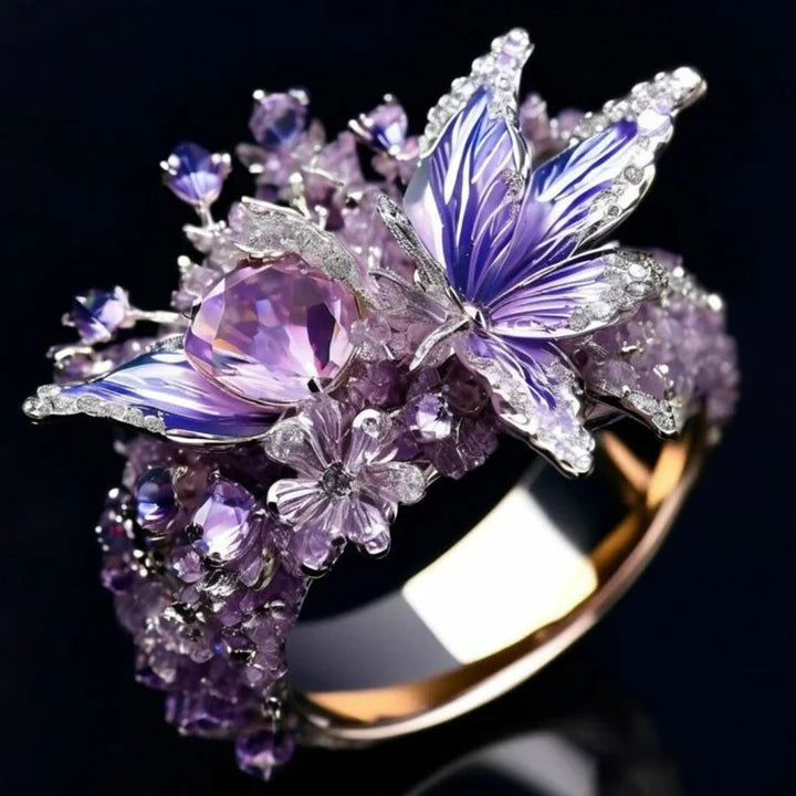 Exotischer Ring aus violettem Glas
