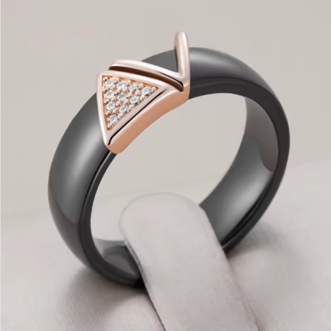 Eleganter Ring aus Schwarzgold
