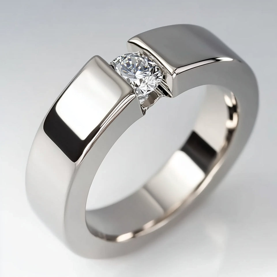 Minimalistischer versilberter Ring mit Vintage-Zirkonia